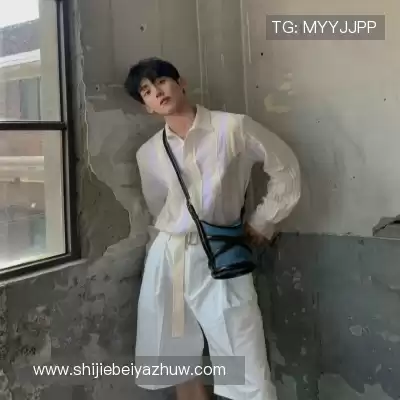 邹朵千